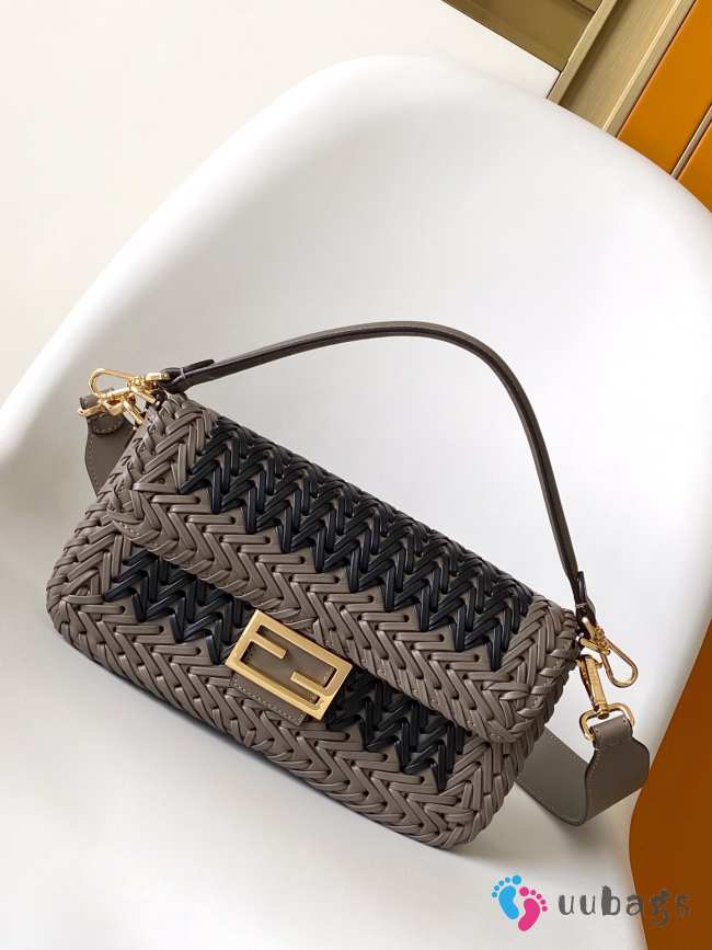 Uubags Fendi Black and Grey Leather Interlaced Baguette Bag 27x6.5x15cm - 1