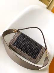 Uubags Fendi Black and Grey Leather Interlaced Baguette Bag 27x6.5x15cm - 2