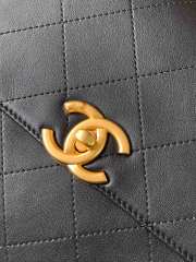 Uubags Chanel Maxi Flap Bag With Top Handle Calfskin & Gold-Tone Metal Black 25x33x5cm - 4