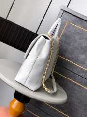 Uubags Chanel Maxi Flap Bag With Top Handle Calfskin & Gold-Tone Metal White 26x37x10cm - 4