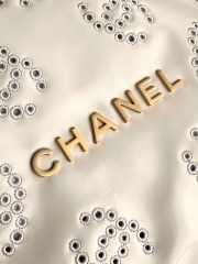 Uubags Chanel 22 Mini Handbag In White 37x30x8.5cm - 5