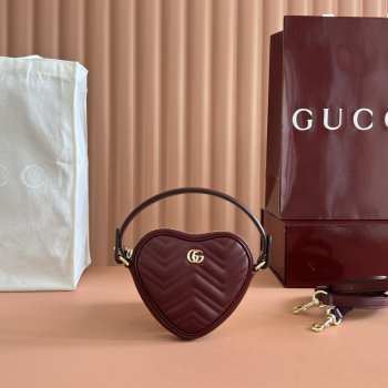 Uubags Gucci Marmont mini bag in Rosso Ancora red matelassé 13.5x11.5x2.5cm
