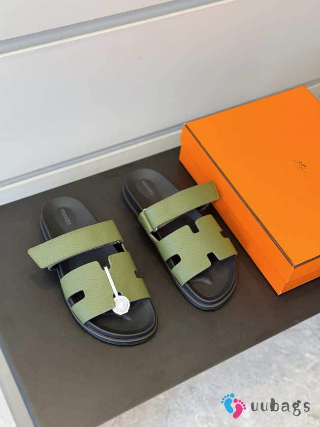 Uubags Hermes Green Leather Chypre Sandals - 1