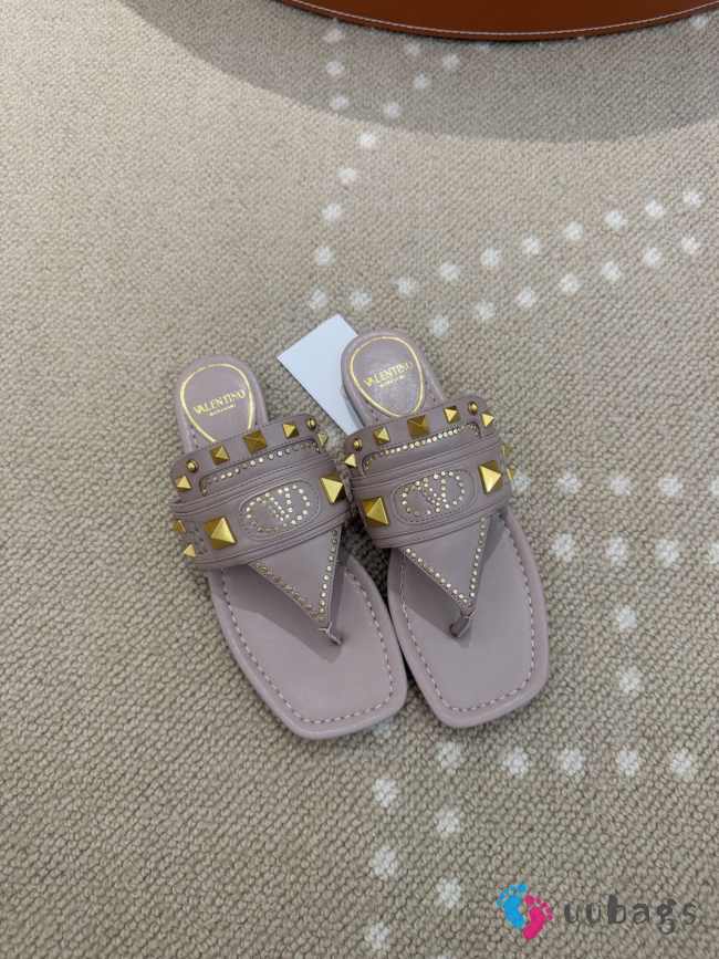 Uubags Valentino Garavani Plaster Caster Thong Sandal in in Goatskin Rose Pink - 1