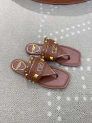 Uubags Valentino Garavani Plaster Caster Thong Sandal in in Goatskin Brown - 5