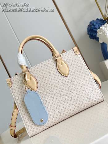 Uubags Louis Vuitton M15138 OnTheGo PM Bag Beige Calfskin 25x19x11.5cm