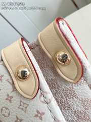 Uubags Louis Vuitton M15138 OnTheGo PM Bag Beige Calfskin 25x19x11.5cm - 6