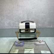 Fendi Fendi Mini Baguette Chain In White And Black Nappa Leather Bag 19x11.5x4cm - 1
