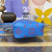 Uubags Louis Vuitton M14685 Danube cross-body bag In blue/red 16x21x6cm - 6