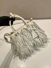 Uubags Prada Galleria small leather bag with fringe in white 24.5x18.5x11cm - 6