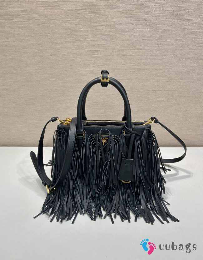 Uubags Prada Galleria small leather bag with fringe in black 24.5x18.5x11cm - 1