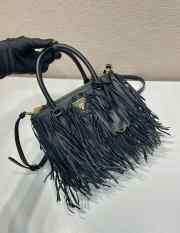 Uubags Prada Galleria small leather bag with fringe in black 24.5x18.5x11cm - 5