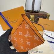 Uubags Louis Vuitton M14115 Passport Cover Monogram coated canvas and Taiga cowhide leather in orange 10x14x2.5cm - 2