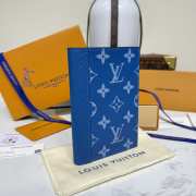 Uubags Louis Vuitton M14115 Passport Cover Monogram coated canvas and Taiga cowhide leather in blue 10x14x2.5cm - 5