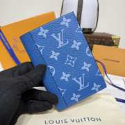 Uubags Louis Vuitton M14115 Passport Cover Monogram coated canvas and Taiga cowhide leather in blue 10x14x2.5cm - 4