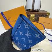 Uubags Louis Vuitton M14115 Passport Cover Monogram coated canvas and Taiga cowhide leather in blue 10x14x2.5cm - 2