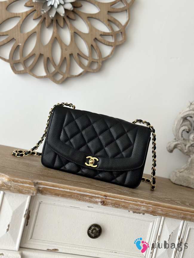 Uubags Chanel Vintage Diana 1995 Medium Black Caviar Flap Bag 25x16x8cm - 1
