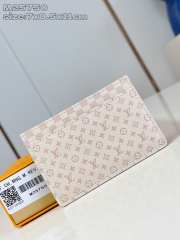 Uubags Louis Vuitton M25750 Card Holder Monogram Dune 11x7x0.5cm - 1