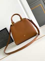 Uubags Givenchy Mini Antigona Cube bag in brown leather 13x19x22cm - 4