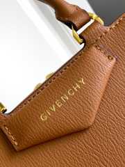 Uubags Givenchy Mini Antigona Cube bag in brown leather 13x19x22cm - 3