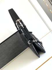 Uubags Givenchy P'tit Voyou leather shoulder bag in black 32x15x9.5cm - 6