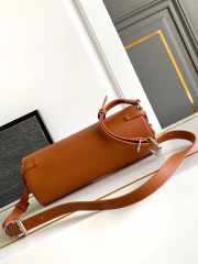 Uubags Givenchy Voyou Roller bag in brown grained leather 25x10x13cm - 6