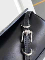 Uubags Givenchy Voyou Roller bag in black grained leather 25x10x13cm - 3