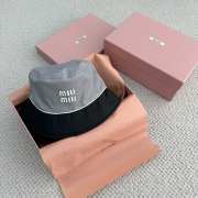 Uubags Miu Miu Two-Toned Bucket Hat in Grey - 2