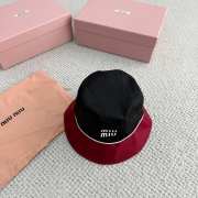 Uubags Miu Miu Two-Toned Bucket Hat in Black/ Red - 5