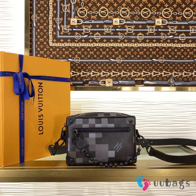 Uubags Louis Vuitton M14922 Mini Soft Trunk Box Bag Black 18.5x13x8cm - 1