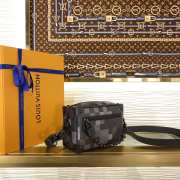 Uubags Louis Vuitton M14922 Mini Soft Trunk Box Bag Black 18.5x13x8cm - 4