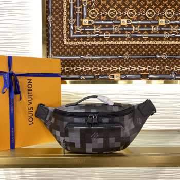 Uubags Louis Vuitton M14920 Rush Fanny Pack Bag In Black 30x15x8cm