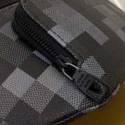 Uubags Louis Vuitton M14920 Rush Fanny Pack Bag In Black 30x15x8cm - 2