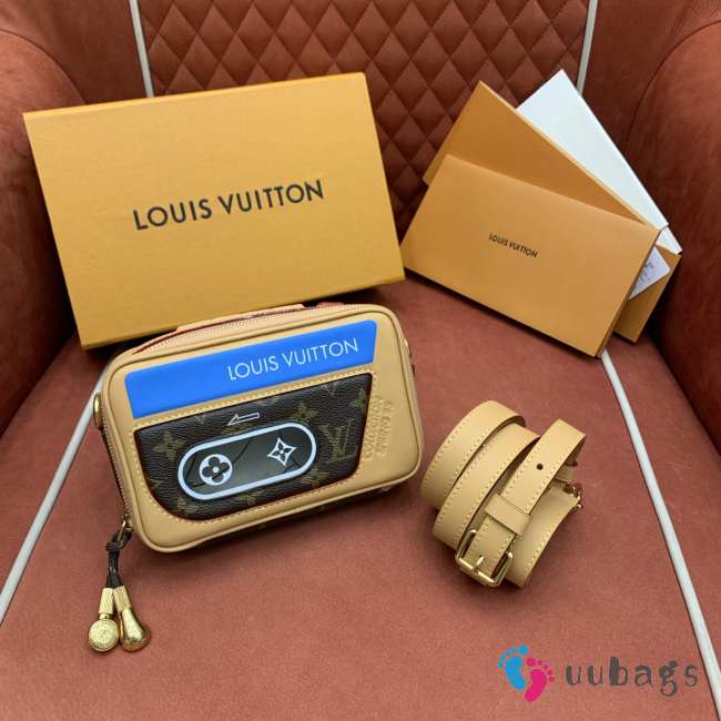 Uubags Louis Vuitton M14062 Baladeur Bag Cowhide and Monogram Canvas 19x13.5x5.5cm - 1