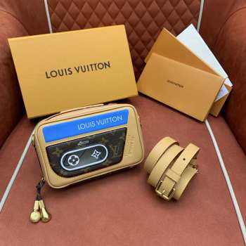 Uubags Louis Vuitton M14062 Baladeur Bag Cowhide and Monogram Canvas 19x13.5x5.5cm