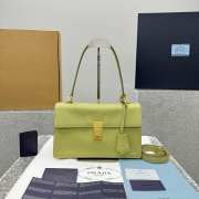 Uubags Prada Soft Sound medium leather bag in pistachio green 28x16x10cm - 6