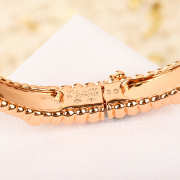 Uubags Van Cleef & Arpels Perlée sweet clovers bracelet, medium model 18K rose gold - 4