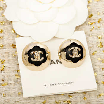 Uubags Chanel earrings 06