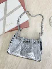 Uubags Chanel 25 Small Handbag Metallic Grained Calfskin & Gold Metal Silvery 30x26x14cm - 2