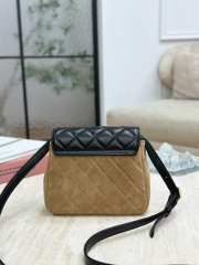 Uubags Chanel small suede flap bag black sheepskin and beige suede 18.5x15x5cm - 4