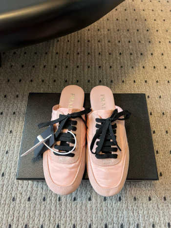 Uubags Prada Collapse re-nylon and suede mules 04
