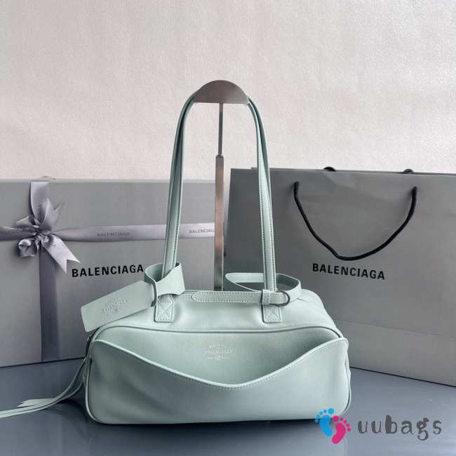 Uubags Balenciaga Carrie small Bowling bag in mineral green calfskin with aged silver hardware - 1