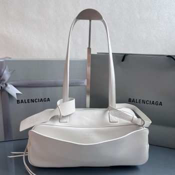 Uubags Balenciaga Carrie small Bowling bag in white calfskin with antique silver hardware