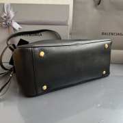 Uubags Balenciaga Carrie Bowling bag in black calfskin with aged silver hardware 36x16x18.7cm - 4