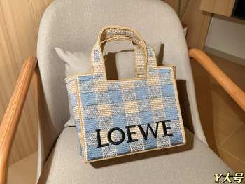 Uubags Loewe Font tote in raffia bag natural/light blue 30x24x13cm