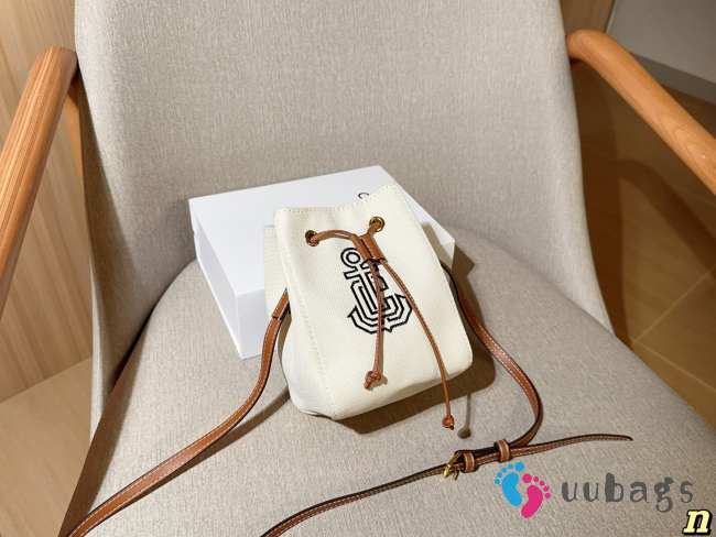 Uubags Celine Micro Sailor Bucket Bag in Natural 13x18x12cm - 1