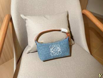 Uubags Loewe Cubi bag denim 20x12x7cm