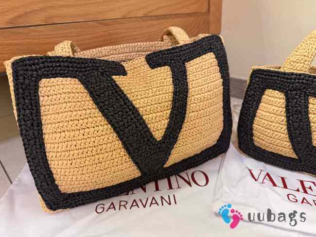 Uubags Valentino Garavani Viva Superstar Medium Shopping Bag In Black Raffia 37x24x9cm - 1