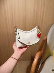 Uubags Coach Laurel Small Shoulder Bag In White 19x15x8cm - 5