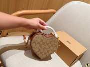 Uubags Coach Heart Crossbody Bag In Signature Canvas 1 18x15cm - 3